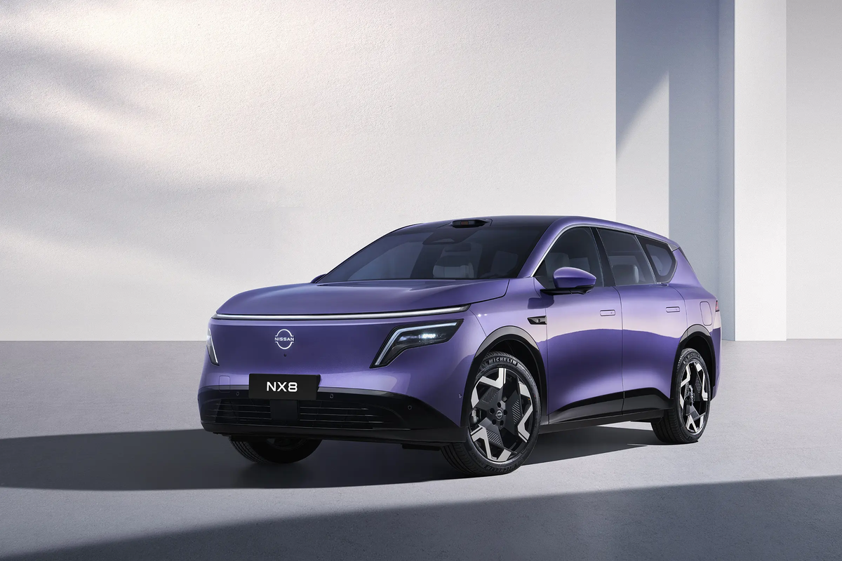 Nissan NX8