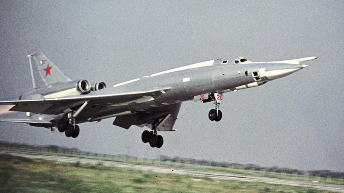 Ту-22