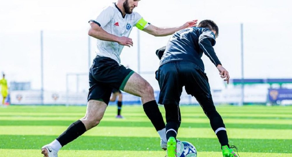 Футболисты АГУ разгромили симферопольский КИПУ в первенстве НСФЛ