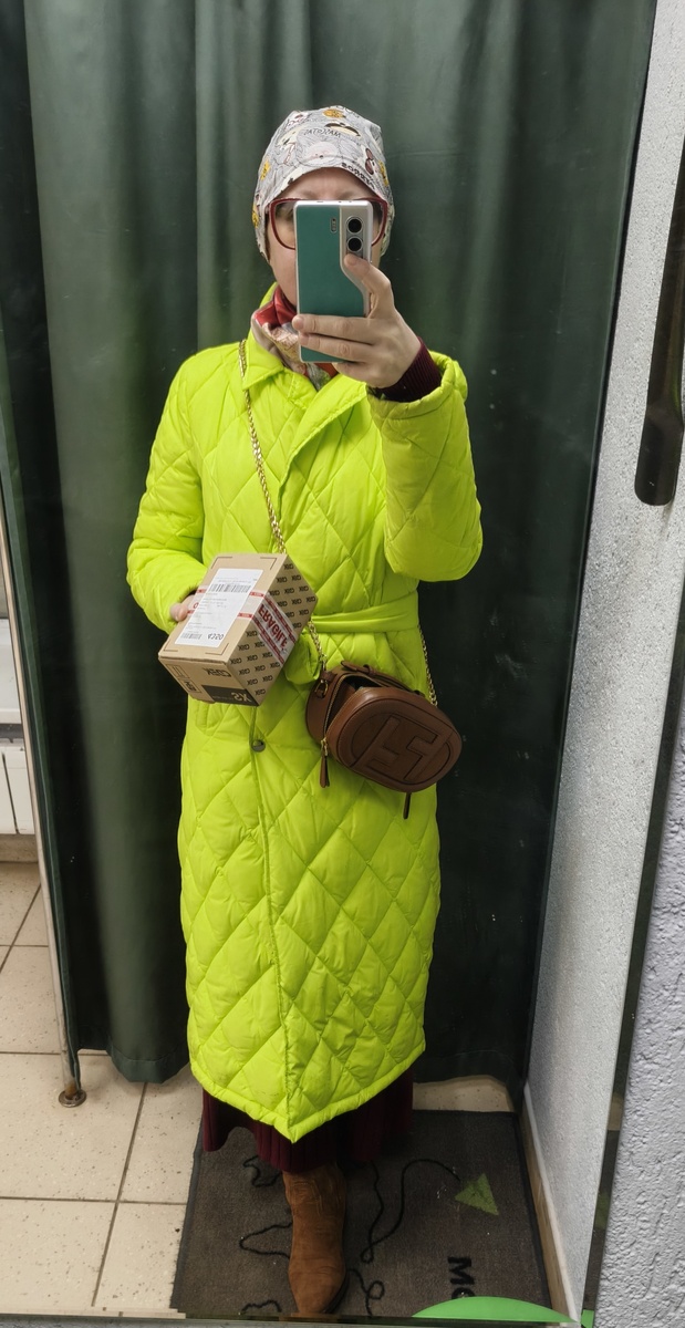 Это я пришла в транспортную компанию за своим таргетом