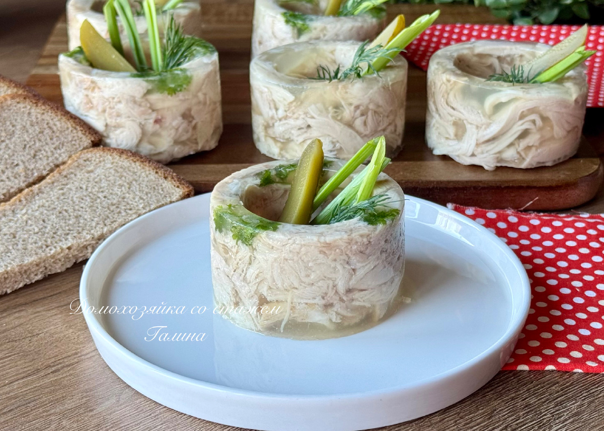 куриное заливное