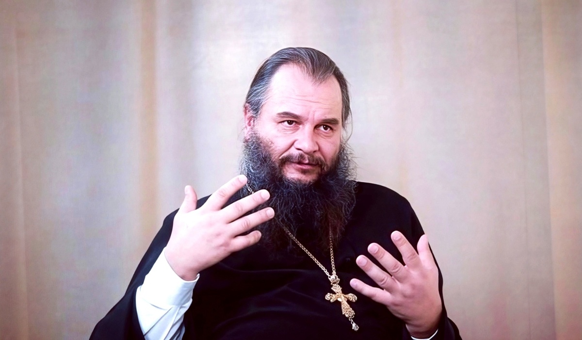 Игорь Фомин — протоиерей, член редакционного совета журнала «Фома», настоятель храма Александра Невского при МГИМО.