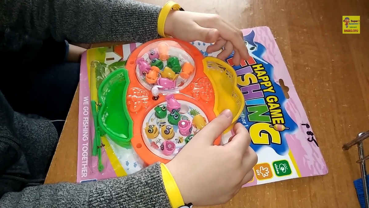 Занимательная игрушка для детей