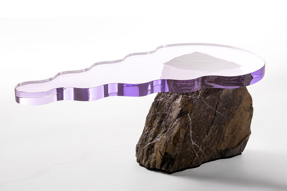 Журнальный столик «Мзымта», автор Олег Грановский