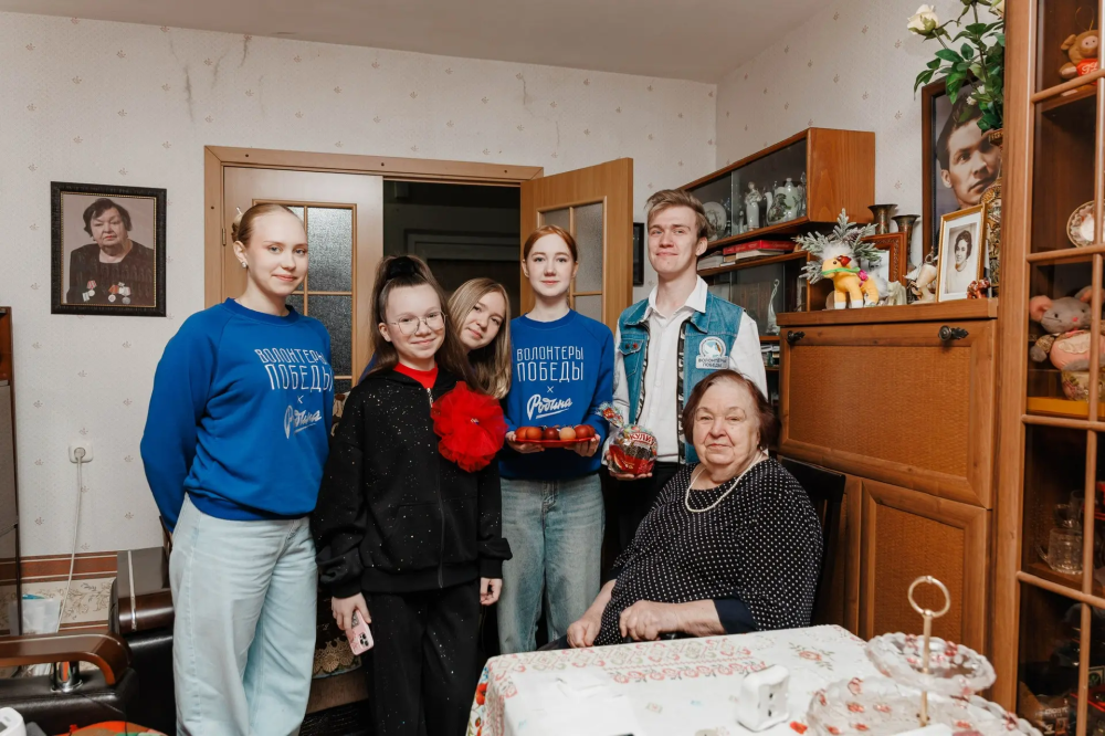    Волонтёры Победы поздравили нижегородских ветеранов
