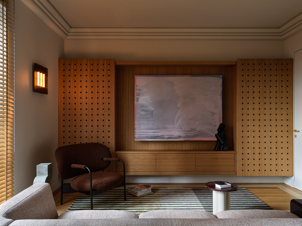 Другой ракурс гостиной.