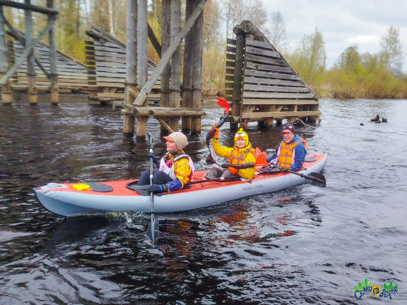    Смельчаки на плотах и байдарках покорят реку в КарелииОлонецкий район / ВК