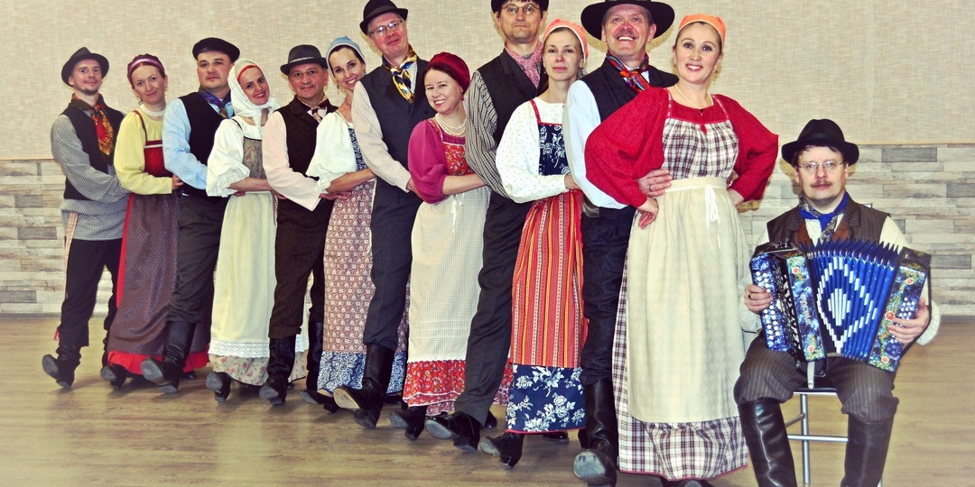 Петрозаводчан приглашают освоить танцевальные хиты ансамбля Karjala