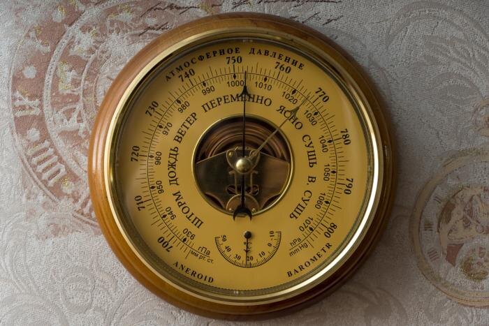 Барическая пропасть весной: симптомы и как помочь себе при перепадах давления. Фото © Shutterstock / FOTODOM / Alexander Matevosyan