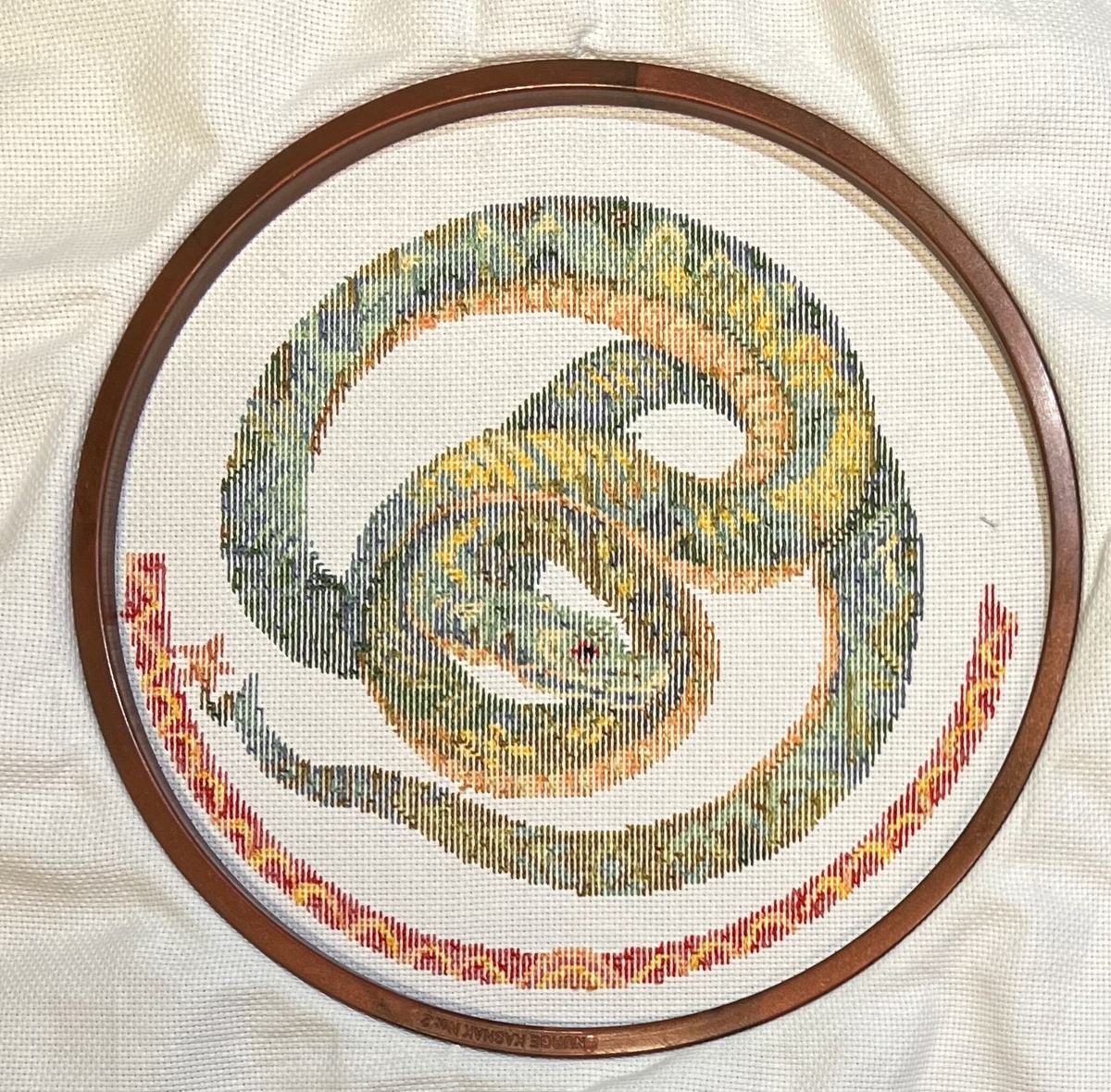 Вышиваю с идеальной изнанкой дабы не потерять навык