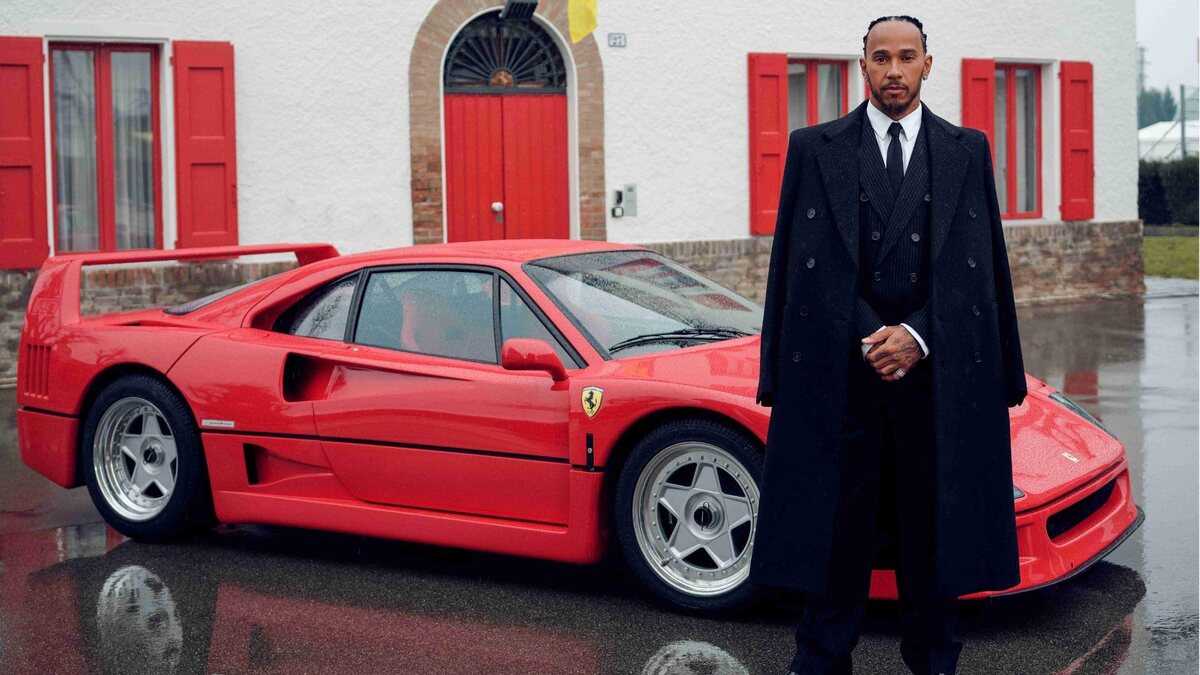 Льюис Хэмилтон