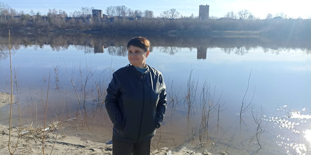 Сидели бы дома ,так нет- мы на дачу и на реку ,ностальгия о былом.