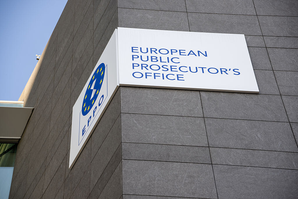 Вывеска у входа в Европейскую прокуратуру (European Public Prosecutor's Office, EPPO) в Люксембурге. (Фото Харальда Титтеля/picture alliance via Getty Images)