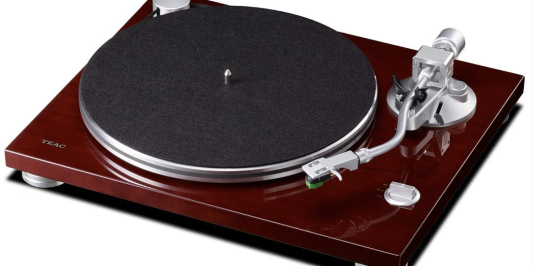 Топ-5 проигрывателей винила прошлого года...