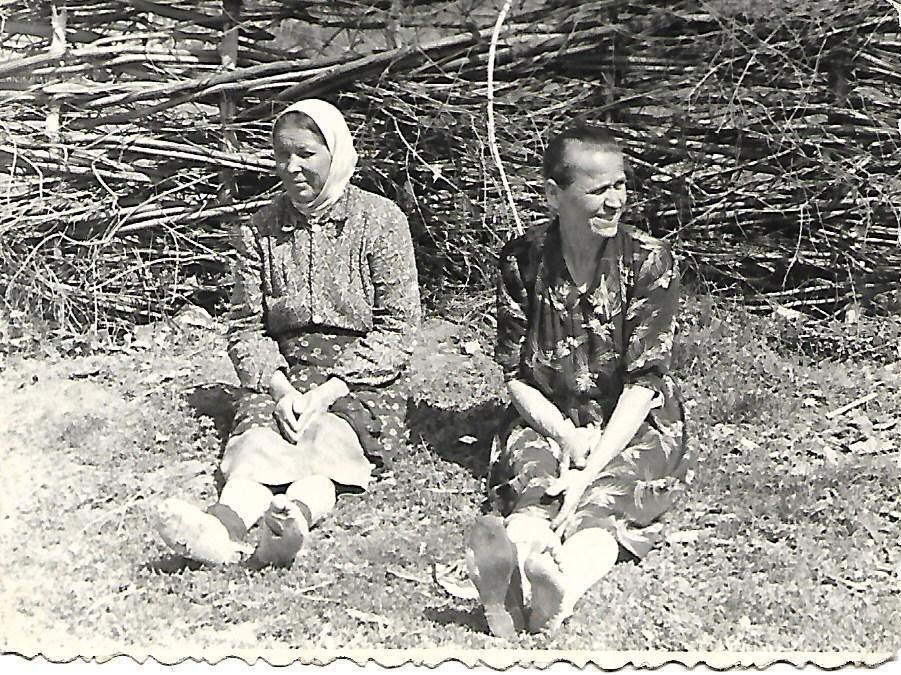 П. Д. Тарских и Е. Е. Махонина. Село Зырянка Катайского района Курганской области, 1960-е гг.