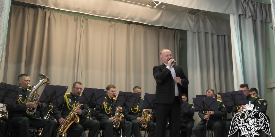 В поселке Кривец Пермского края состоялся концерт военного оркестра Пермского военного института