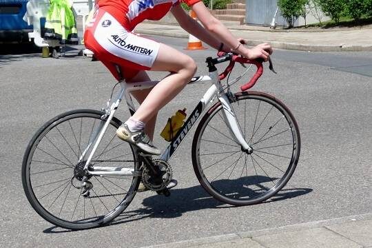    Укравший велосипед поляк возглавил велогонку, убегая от полиции (фото: pxhere.com)