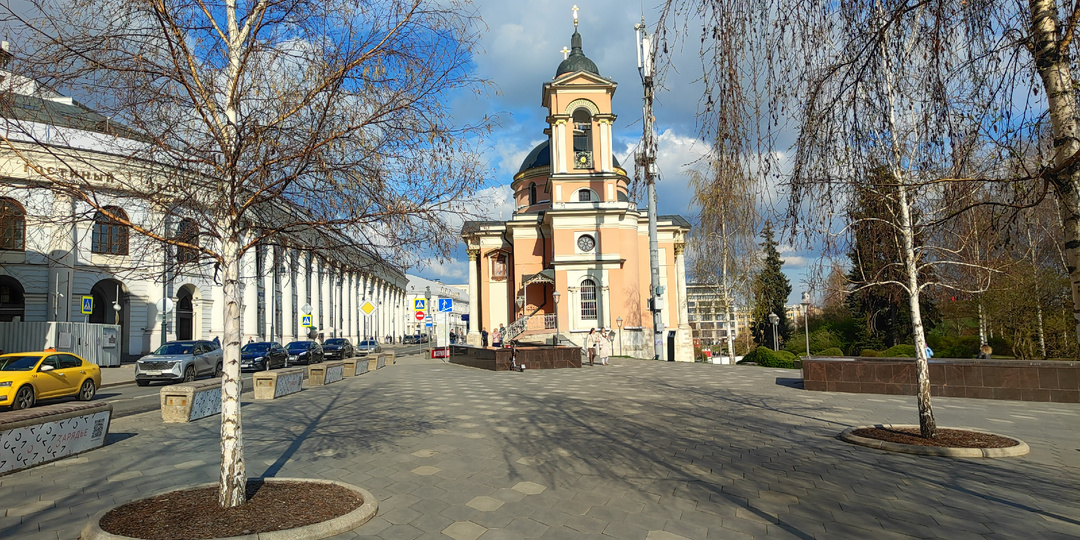 В Зарядье в поисках весны, красоты и пасхальных украшений
