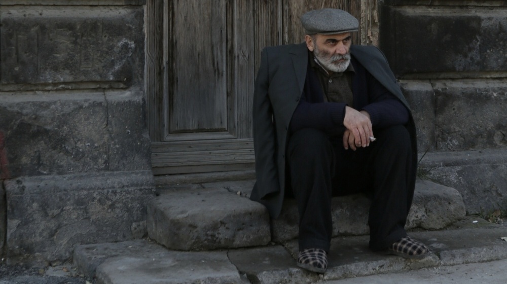 Кадр из фильма «Землетрясение», 2016 год, режиссер Сарик Андреасян