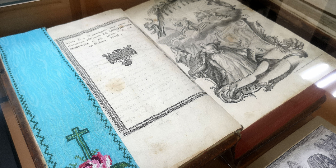 Сальвадор Дали и русские цари: неожиданные встречи в стенах монастыря