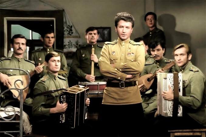 «В бой идут одни старики»: фильм о небе, музыке и настоящих людях.