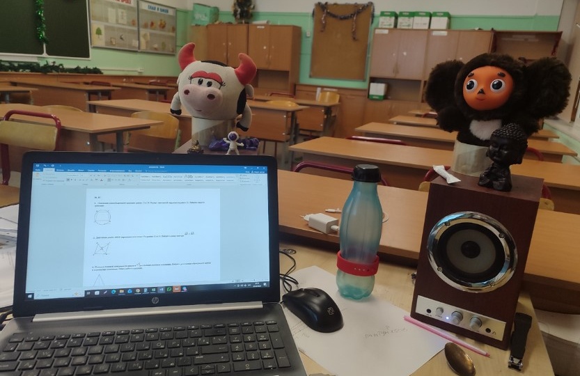 Школьные трудо выебудни. Скорые помощи мчатся в школу. Учителя убивают себя.