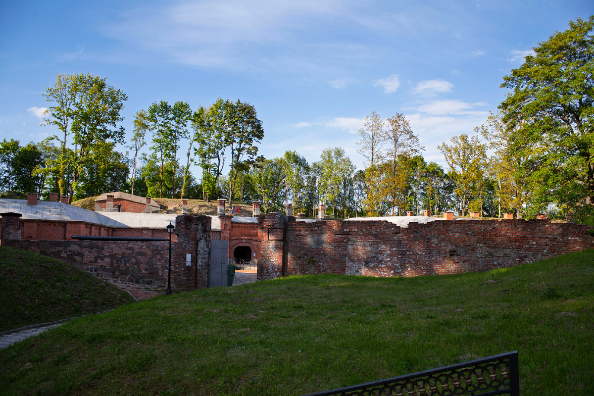 Вот так выглядит вход на территорию форта