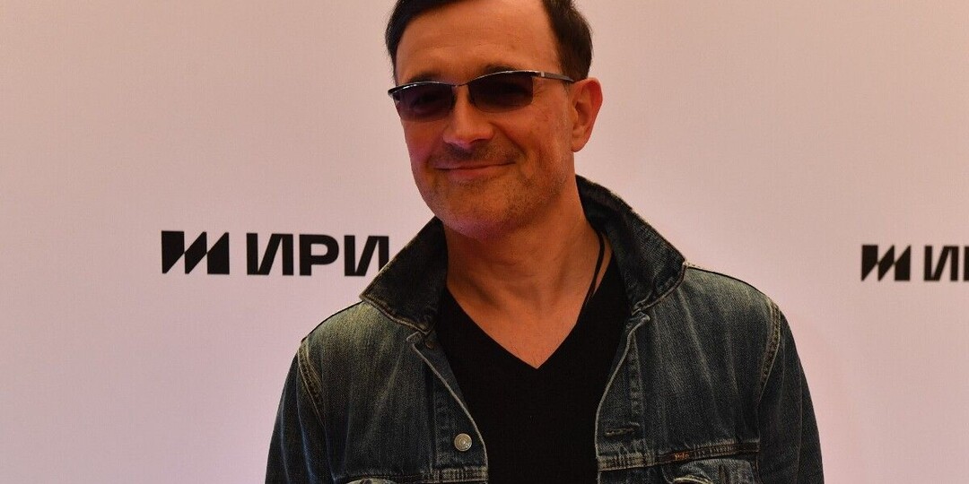 Егор Бероев вышел в свет с новой женой, которая вдвое моложе его