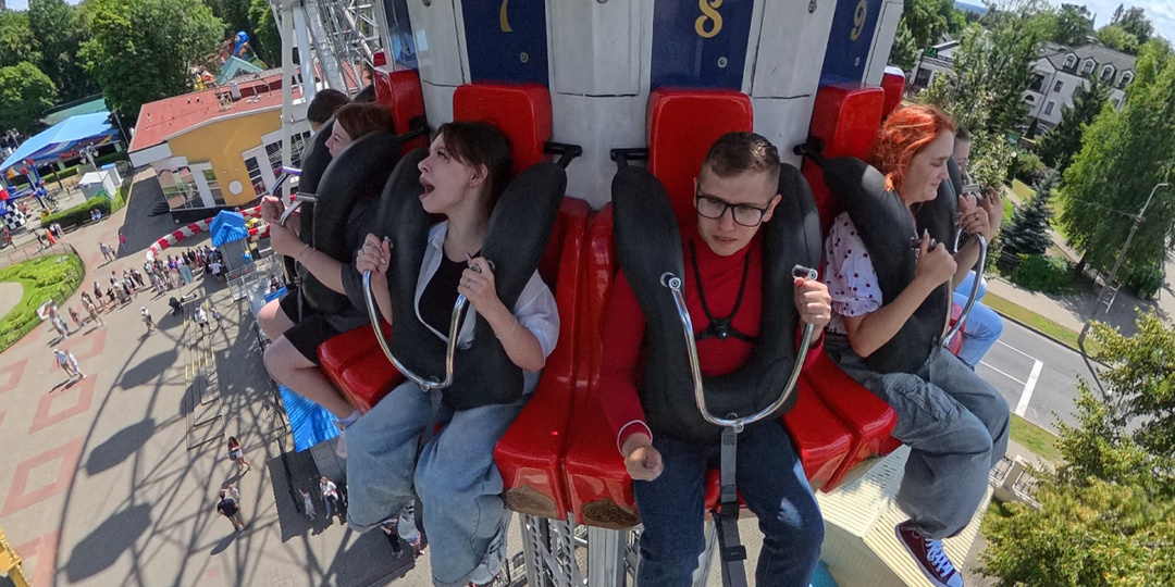 Немка сказала, что дарить подарки без повода — это глупость. А я ей: «В России цветы дарят просто так, потому что человек дышит»