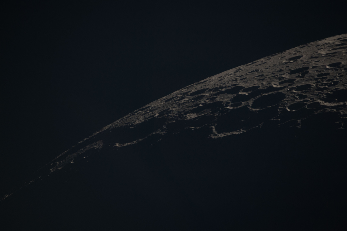 Обратная сторона Луны, фотография сделана командой Артемида-2. «Источник:NASA»