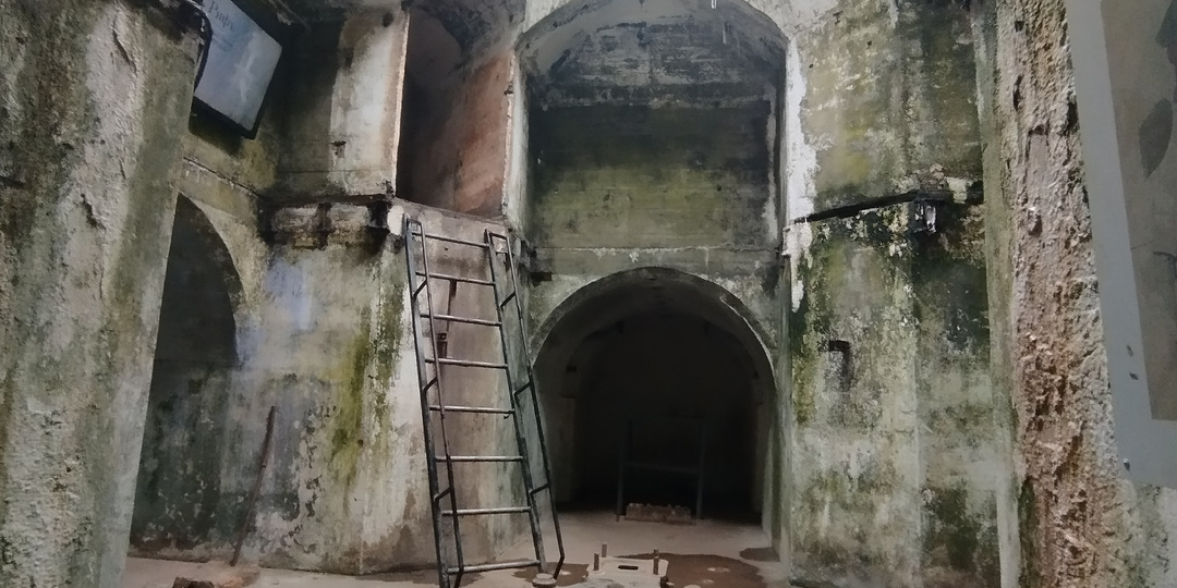Самостоятельная экскурсия по форту Риф (часть 4). Атмосферные заброшенные тоннели и броневая башня Фив-Лилль. Вечером возвращаемся домой...