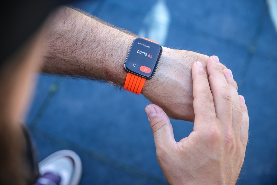    Хакеры взламывают умные часы для кражи информации. ИВАНОВА Диана