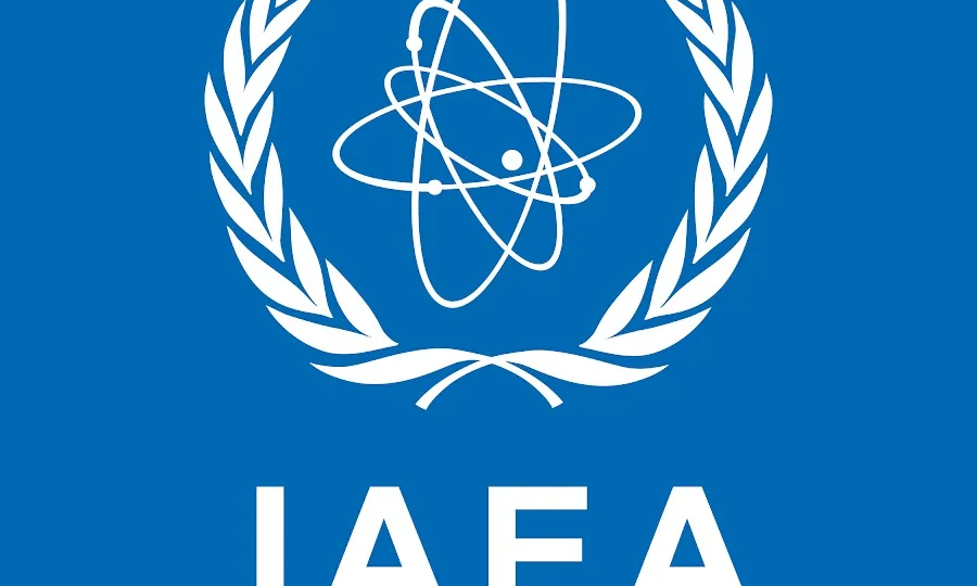 Сталин и Эйзенхауэр. Идея контроля за мирным использованием атомной энергии.