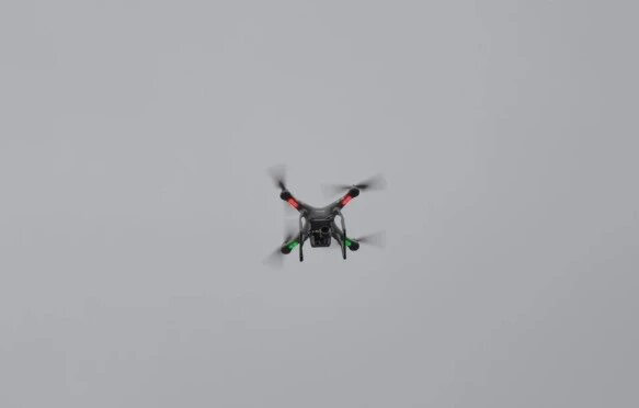 Женщина погибла при атаке беспилотников в Ельце