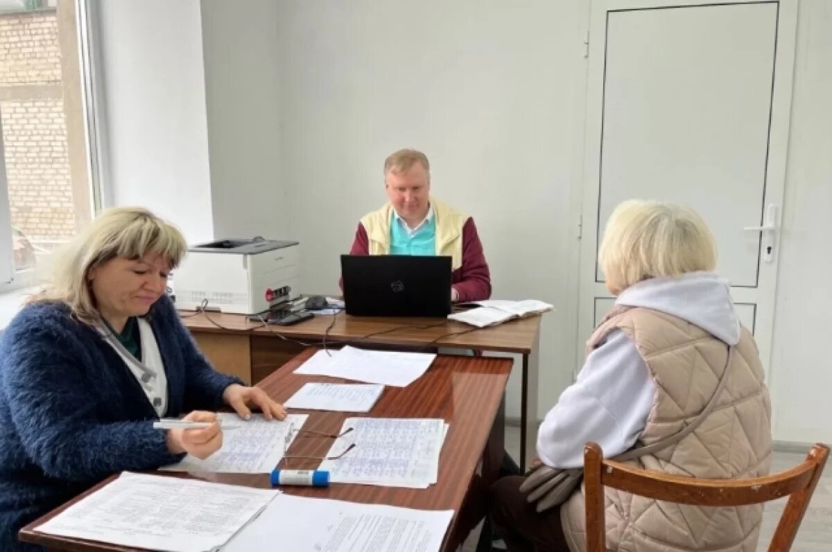    В Дебальцево хабаровские врачи приняли более 240 пацинтов