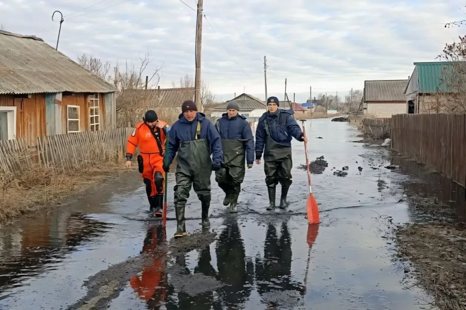    Паводок в селе Хабары. Источник: управление Алтайского края по делам ГОЧС и ПБ