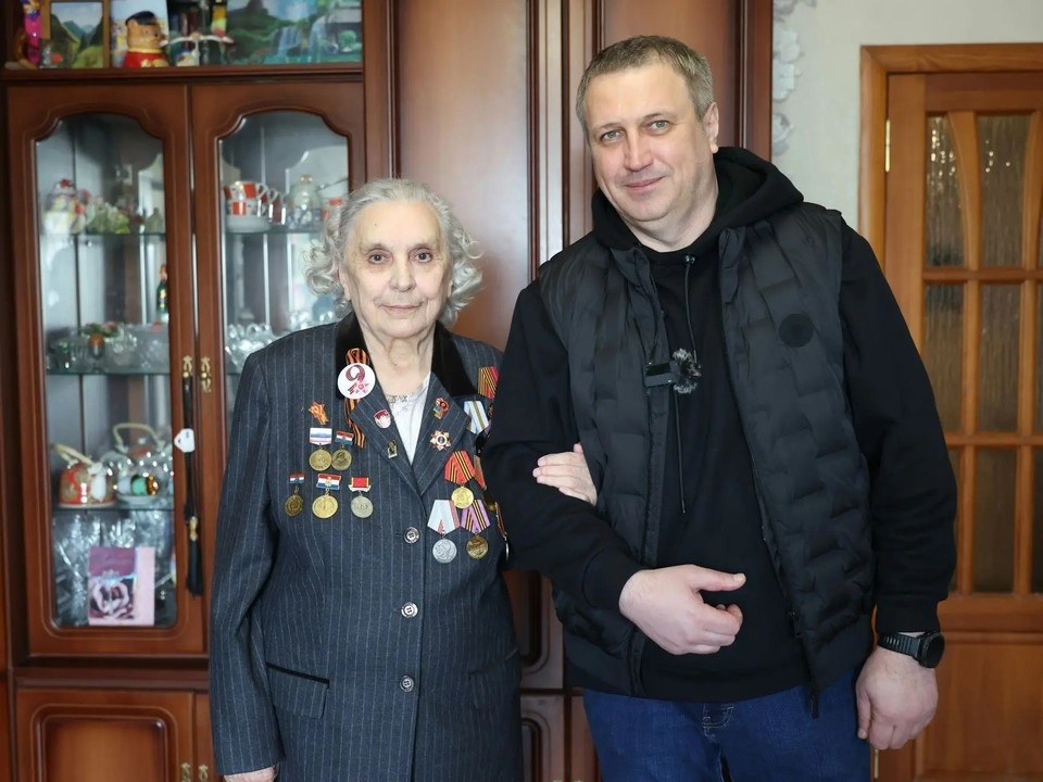    Ирина Паршина более 40 лет проработала в школе Самары. Фото: канал Ивана Носкова в МАХ