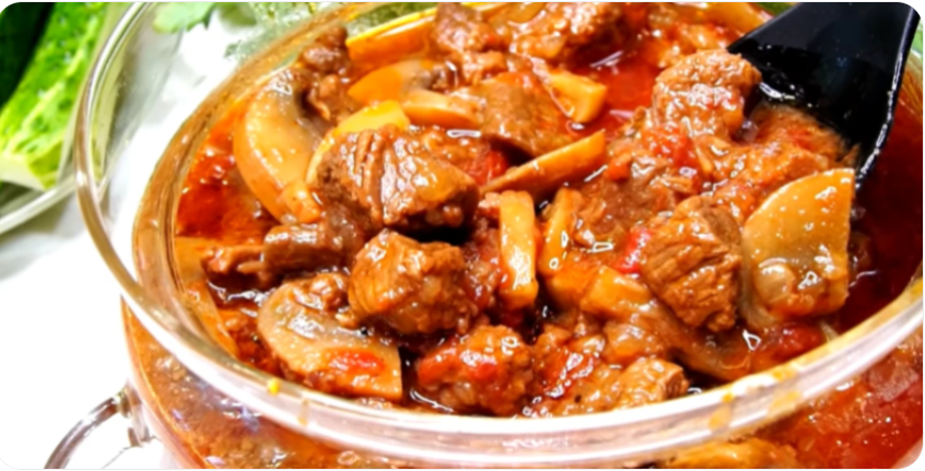 Готовлю сразу на неделю 2-3 порции такого мяса и каждый день меняю гарниры, даже говядина тает во рту...