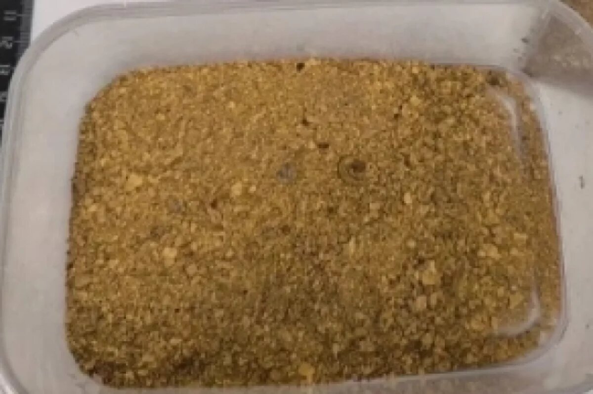    Житель Хабаровского края пытался вывезти в детской люльке золото на ₽34 млн