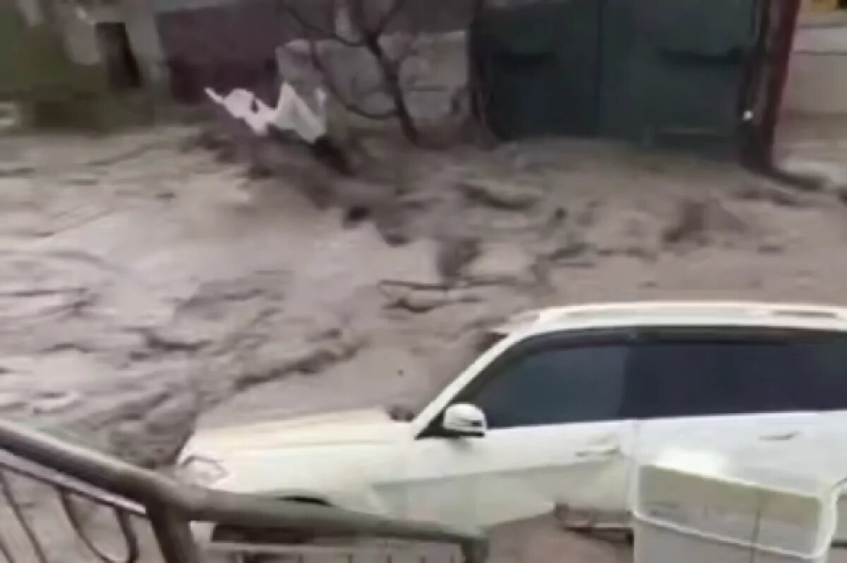    В Дагестане при ликвидации последствий затопления умер 19‑летний доброволец