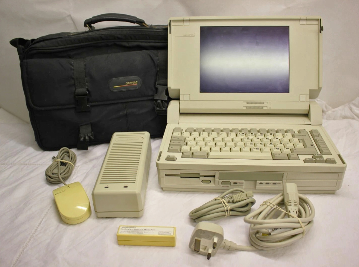 Один из первых массовых ноутбуков 1990 года — Compaq SLT 386s/20