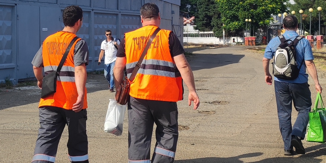 Дожили, у пенсионеров и молодежи появилась точка соприкосновения.