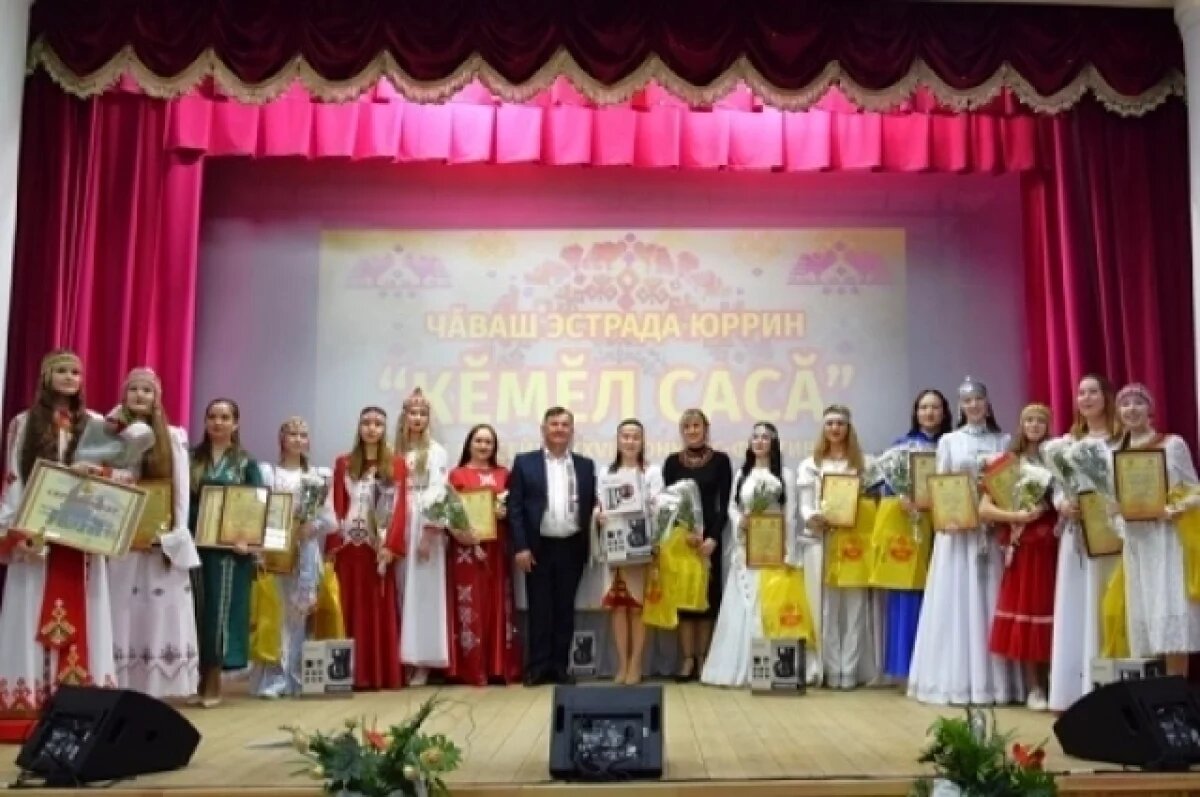    Участники XXVII всероссийского фестиваля «Серебряный голос».