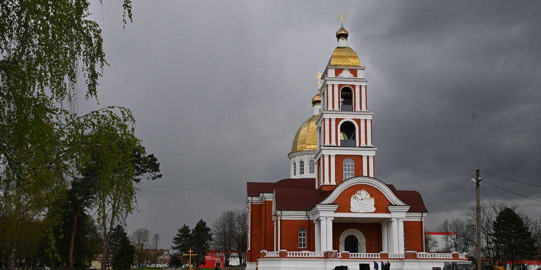 Глава Адыгеи поставил задачи по благоустройству сквера у собора в Майкопе
