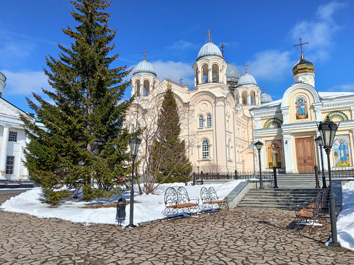 Фото автора. ( Поломничество по Духовной столице Урала)...