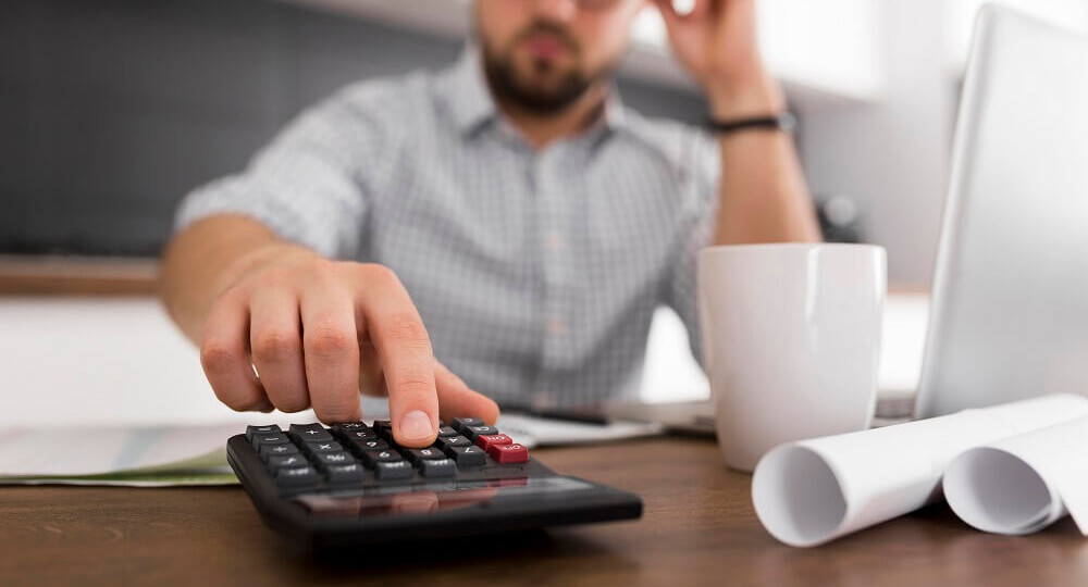 Погашение долга за банкрота третьим лицом влечет переход к нему прав кредитора по закону