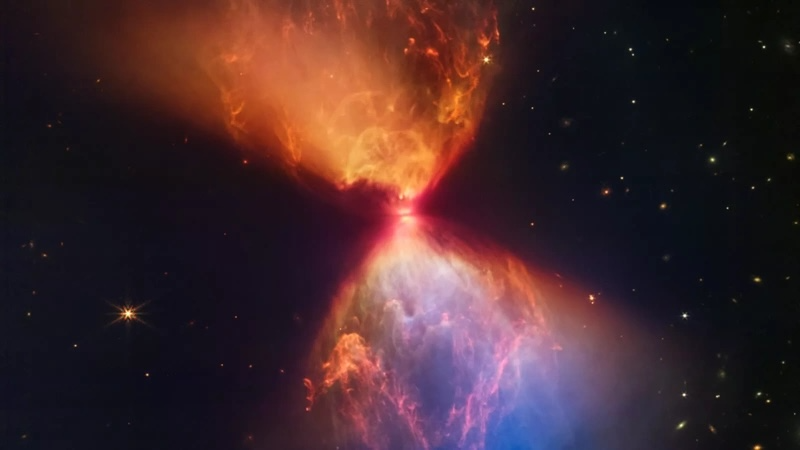 Фотография рождения звезды L1527 сделанная космическим телескопом «Джеймс Уэбб» (NASA, 2022 год)