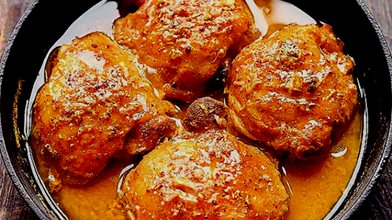 Просто заливаю курицу кефиром: 40 минут и вкусный ужин на столе