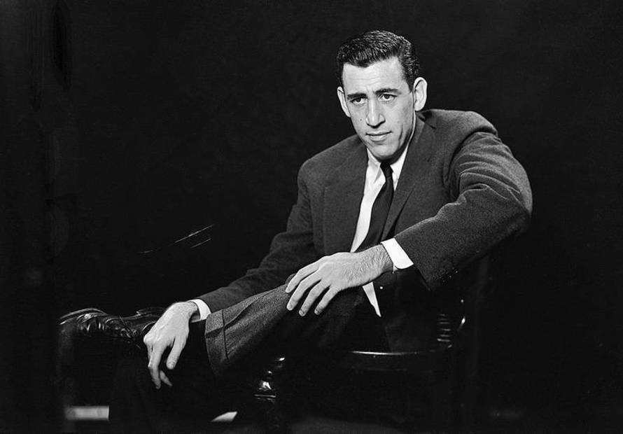 Автор-затворник Дж. Д. Сэлинджер сам был похож на своего героя: он ненавидел фальшь и прятался от мира