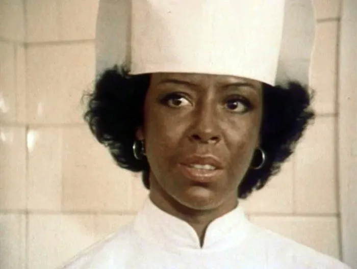 Главная мулатка советского кино изменяла супругу-гинекологу с Дином Ридом